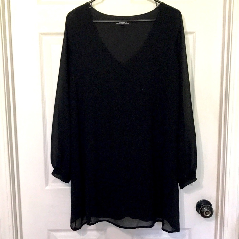 Black, long sleeved dress, M